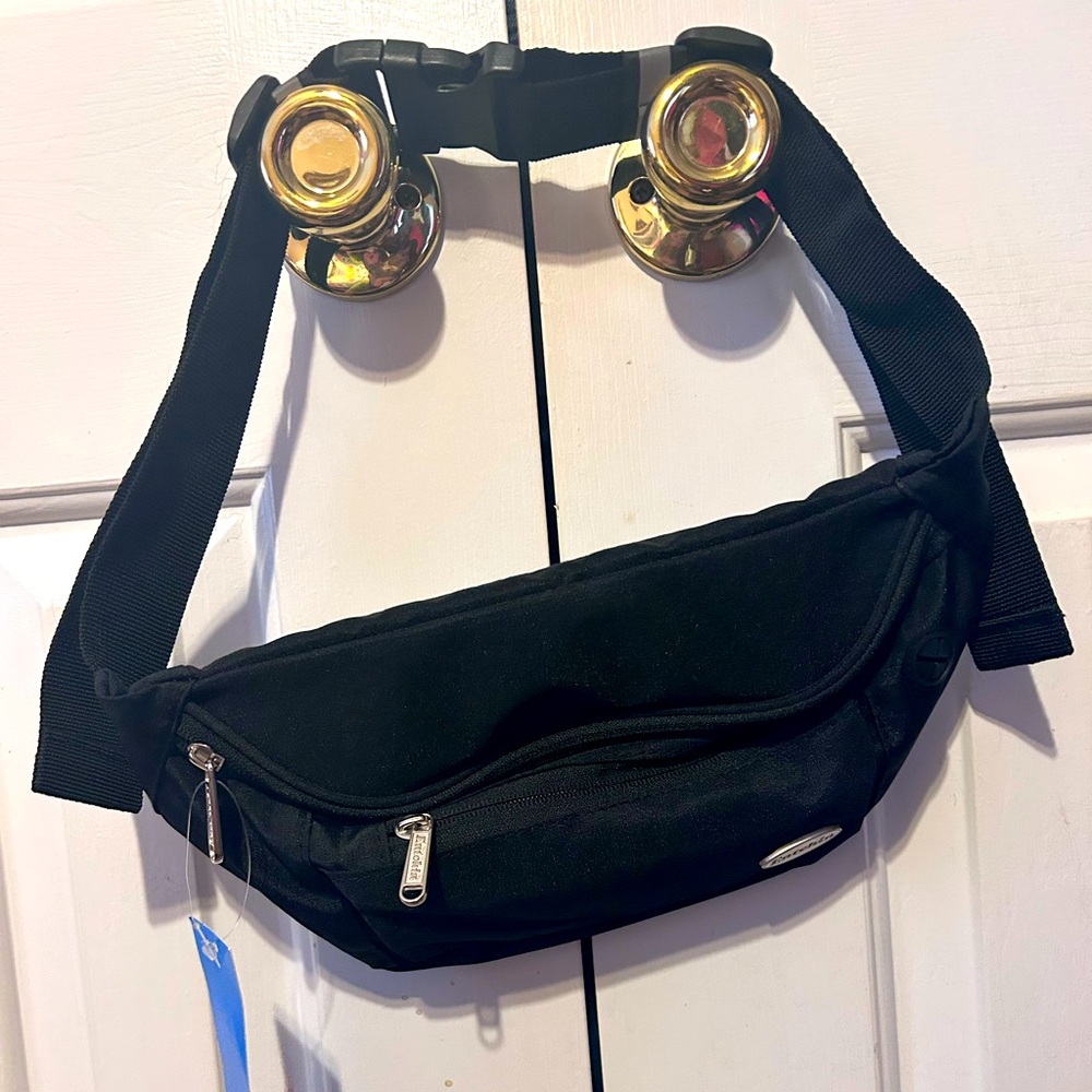 BNWT Entchin Fanny pack